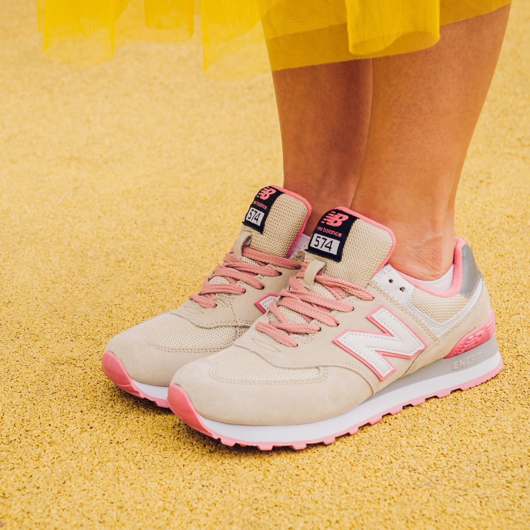 Rozmiarówka New Balance – jak dobrać buty damskie, męskie i dziecięce? Tabela rozmiarów i przewodnik